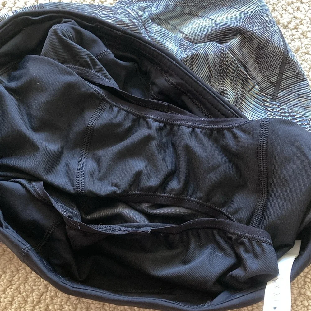 LULULEMON Speed Up MR Short 4” Lined Dimensional Icing Blue Multi Size 6 EUC